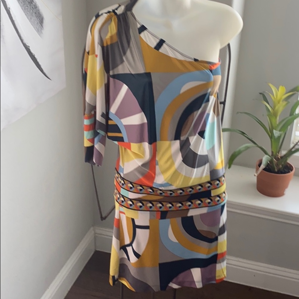 BCBG one shoulder